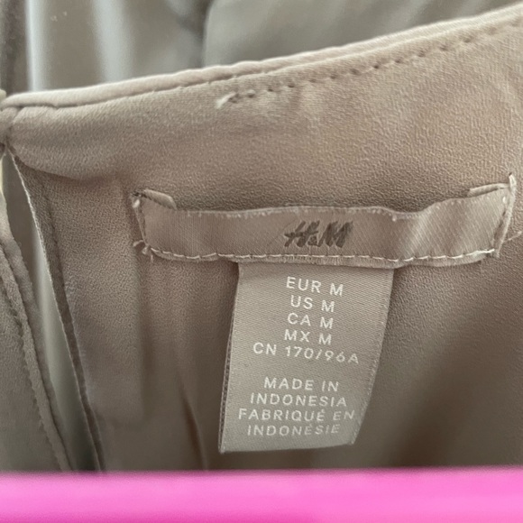 H&M strappy top - Picture 2 of 2